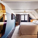 The Hoxton, Hotel 4*