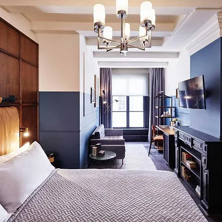 The Hoxton, Hotel