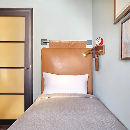 The Hoxton, 4*