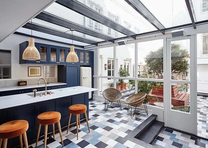 The Hoxton, Отель 4*