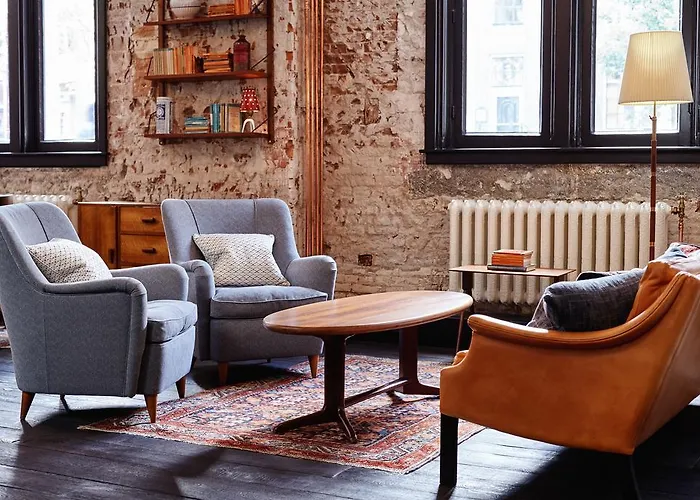 The Hoxton, Отель