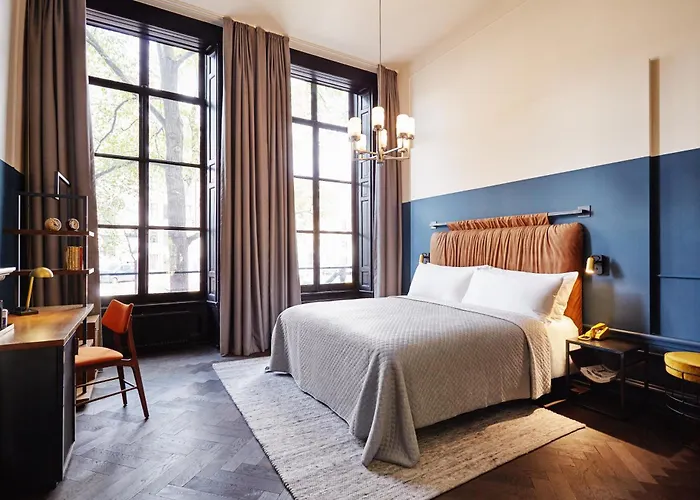 Отель The Hoxton,