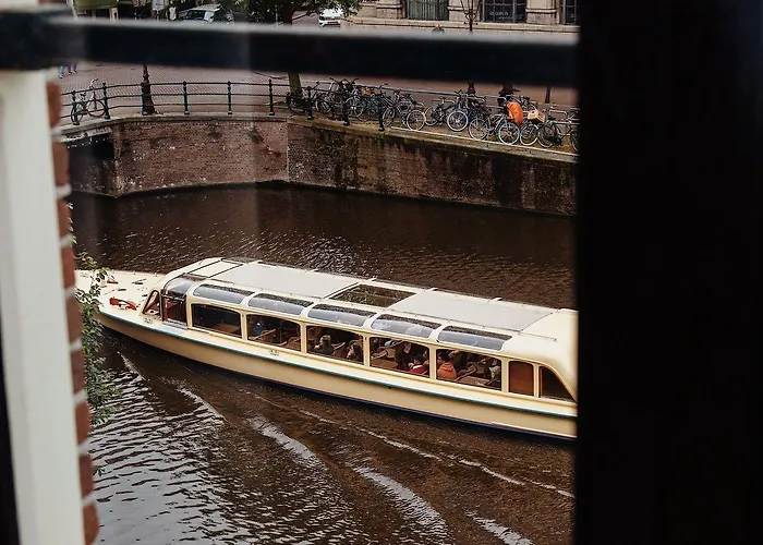 The Hoxton, Отель 4*