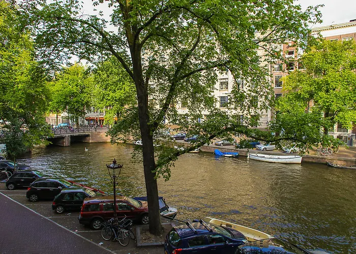 Отель The Hoxton, 4*