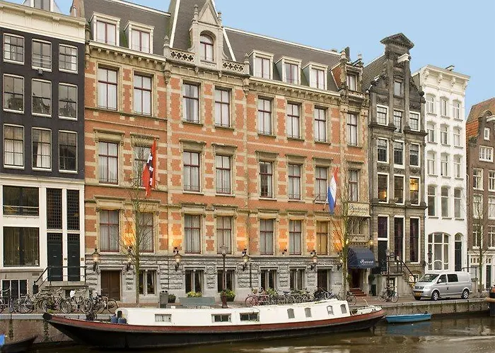 The Hoxton, Отель 4*