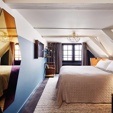 The Hoxton, Hotel 4*